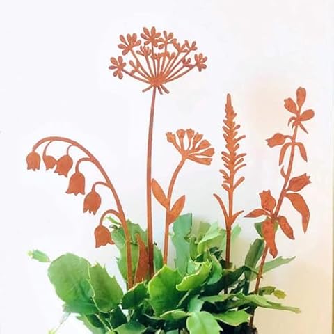 Decorative Garden Stakes for Flower Bed