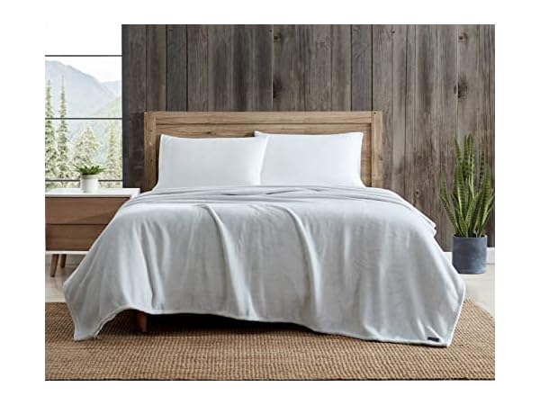 The 10 Best Eddie Bed Blankets of 2024 (Reviews) - FindThisBest