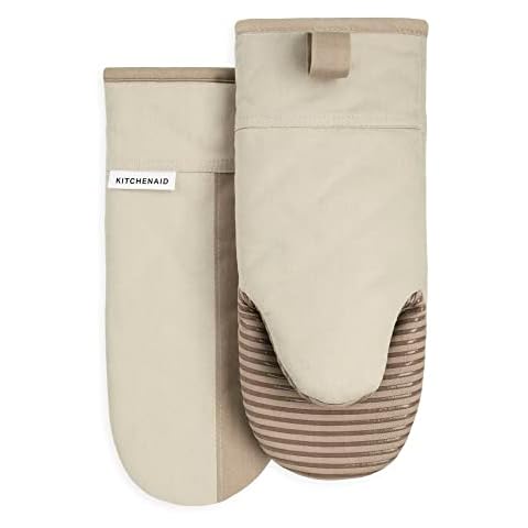 https://us.ftbpic.com/product-amz/kitchenaid-beacon-two-tone-non-slip-oven-mitt-set-milkshakebeige/31fQlgJC9UL._AC_SR480,480_.jpg