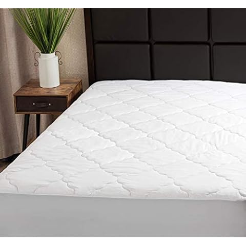 Madison Park Essentials Frisco Waterproof Sofa Bed Mattress Pad, Microfiber  Channel Quilted Top - Secure Fit Anchor Band, Machine Washable Protection