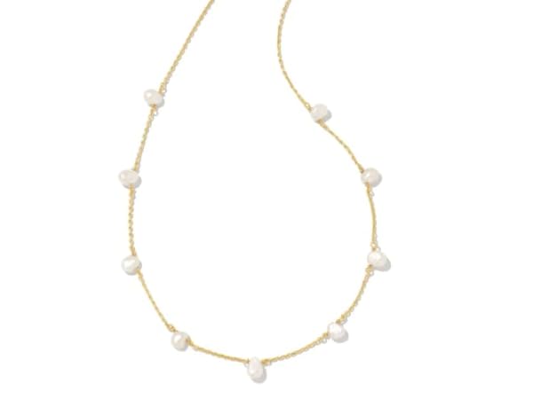 Pearl Necklaces Thumbnail