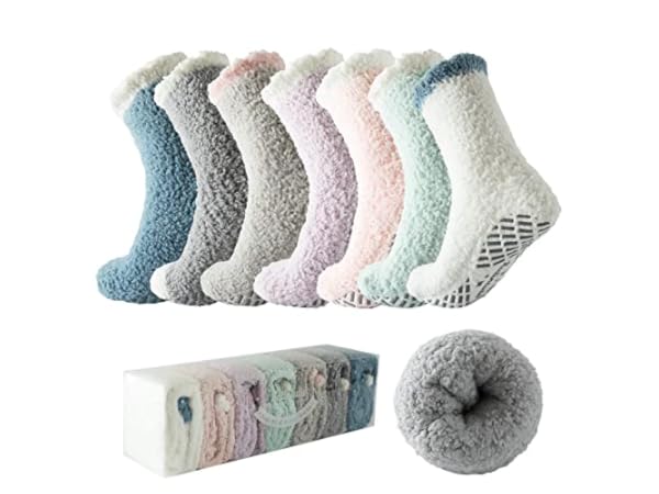 Women Coral Velvet Fuzzy Slipper Socks with Non-Slip Grippers for Cat Paws  Hosie
