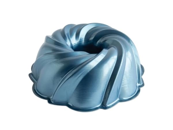 Specialty & Novelty Cake Pans Thumbnail